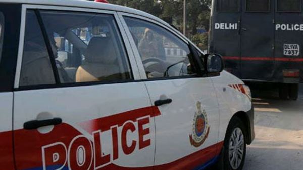 woman took extreme step in a hotel in paharganj of delhi woman took extreme step in a hotel in paharganj of delhi