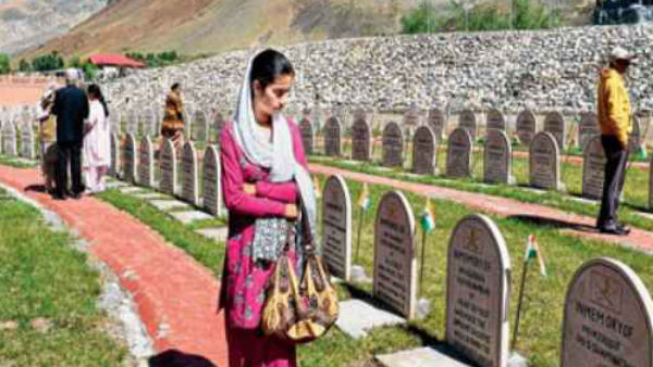 जो वीर जवान हुए परमवीर चक्र से सम्मानित