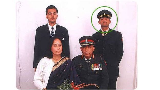 LIEUTENANT VIJAYANT THAPARS FAMILY LIEUTENANT VIJAYANT THAPARS FAMILY