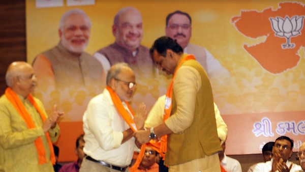 तेजस ने कहा- कश्मीर को मोदी शाह ने दी आजादी