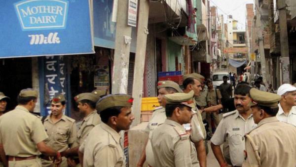 सोसाइटी पर लगे सुरक्षा से खिलवाड़ के आरोप