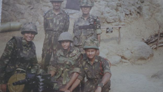 LIEUTENANT VIJAYANT THAPARS FAMILY LIEUTENANT VIJAYANT THAPARS FAMILY