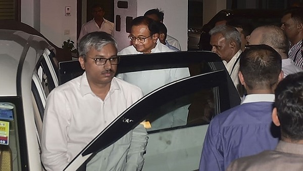 चिदंबरम को सीबीआई ने किया है गिरफ्तार