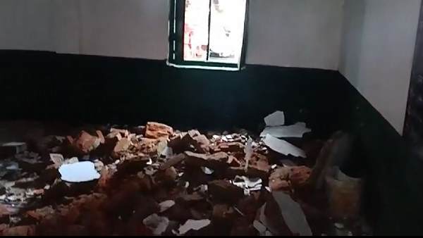 many children injured after classroom roof collapse many children injured after classroom roof collapse