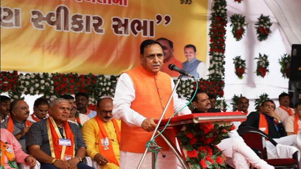 कांग्रेस को कर्नाटक गंवाना पड़ा