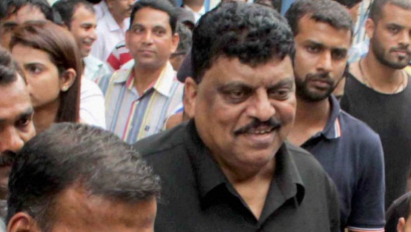 'रात में काम करने वाली महिलाएं बाहरी'