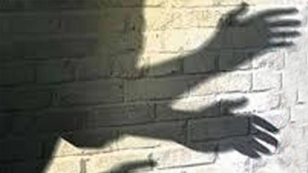 mother hostage by son and daughter in law for property in lucknow mother hostage by son and daughter in law for property in lucknow
