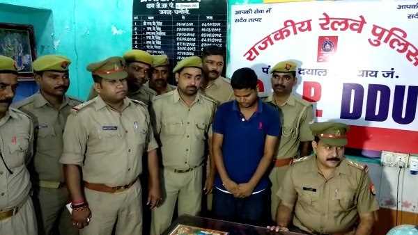 grp arrest a man with gold worth 56 lakhs grp arrest a man with gold worth 56 lakhs