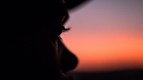 9 साल से अकेले रहने को मजबूर पीड़िता