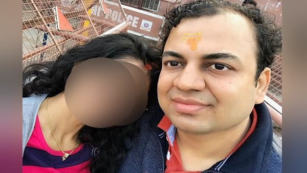 सच साबित कराने के लिए गांधीनगर आई महिला