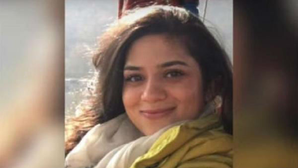 एक बेटी हाई कमीशन ऑफिसर
