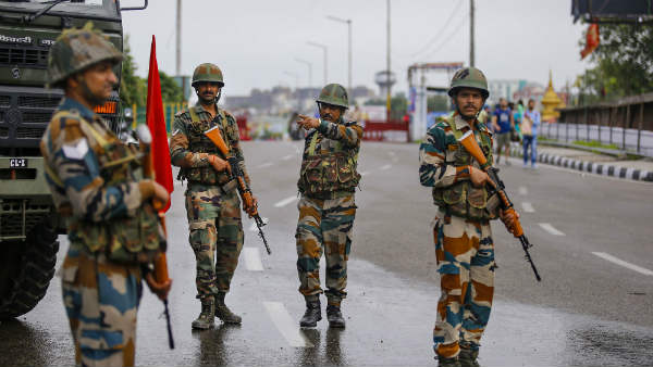 लखनऊ भेजा गया अहमद को