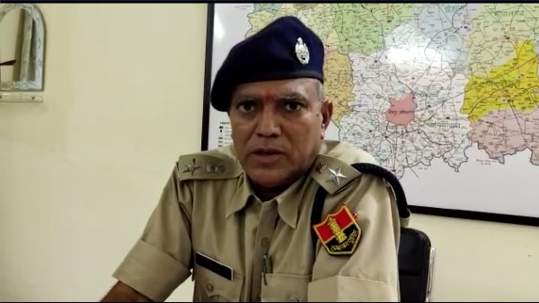 गैंग के तीन बदमाशों को पकड़ा