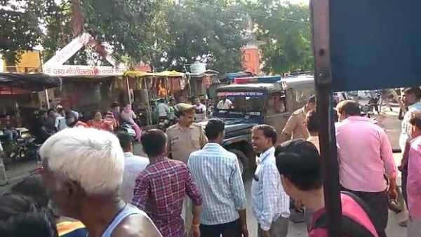 25 thousand bounty on former sp mla urmila rajput son 25 thousand bounty on former sp mla urmila rajput son