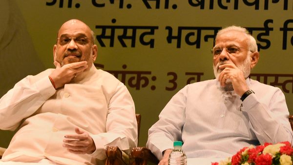 'अनुच्छेद 370 को हटाकर नेहरू की ऐतिहासिक गलती को सुधारा'