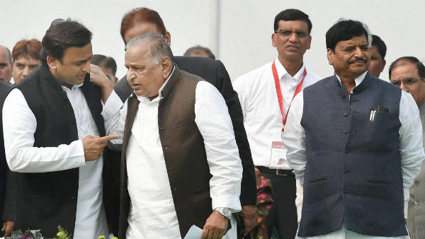 अखिलेश इतनी आसानी से मानेंगे मुलायम की बात?