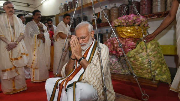गुरुवायूर मंदिर में की थी विशेष पूजा