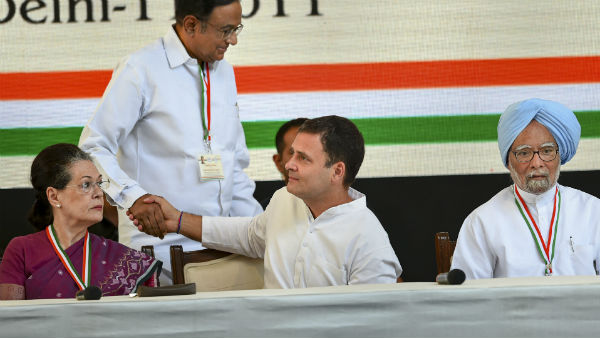 बड़े नेताओं पर गिर सकती है गाज