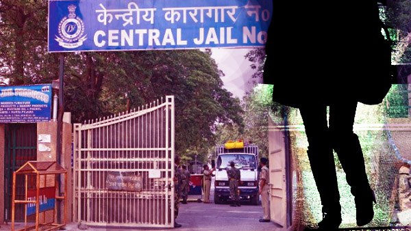 5 घंटे तक ब्वॉयफ्रेंड के साथ जेल में रही