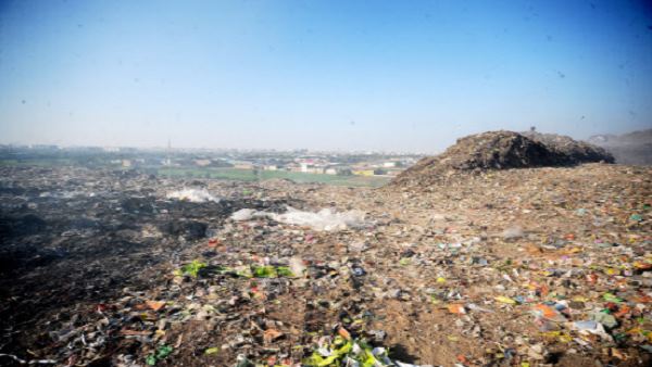 हवाई अड्डे को समतल करने में 70 लाख मीट्रिक टन मिट्टी चाहिए