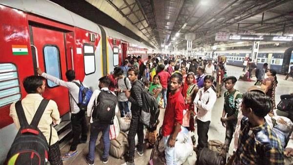 गुजरात में यूपी-महाराष्ट्र के लोगों की संख्या ज्यादा
