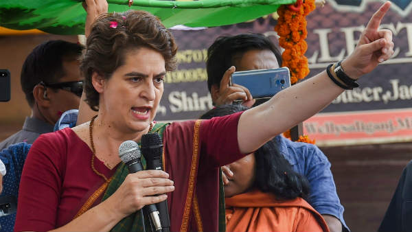 प्रियंका के निशाने पर आरएसएस-बीजेपी