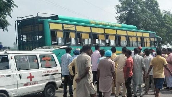 डबवाली ट्रांसपोर्ट जा रही थी बस