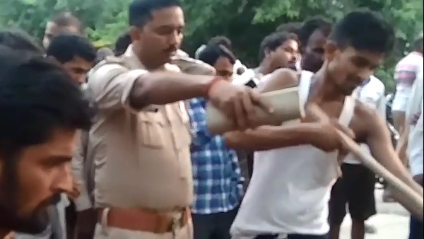 9 feet long python caught at kanpur farm 9 feet long python caught at kanpur farm