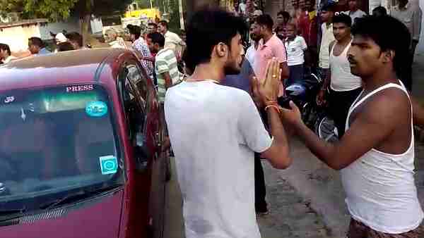 villagers beat the engineer as a child thief villagers beat the engineer as a child thief