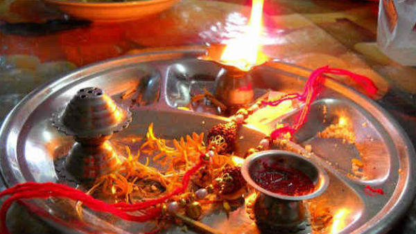'कान्हा जी' या 'राम जी' को राखी बांधते हैं