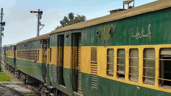 पाकिस्तान ने रोकी समझौता एक्सप्रेस