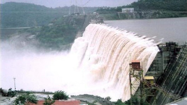 76 गांवों निचले इलाकों में, जिनके डूबने का खतरा
