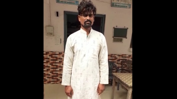 thief caught and beaten by people in shamli thief caught and beaten by people in shamli