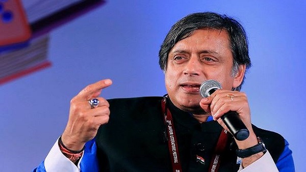 शशि थरूर को मिले मौका