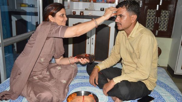 Sikar sister anju donate liver to her brother dharmendra Sikar sister anju donate liver to her brother dharmendra