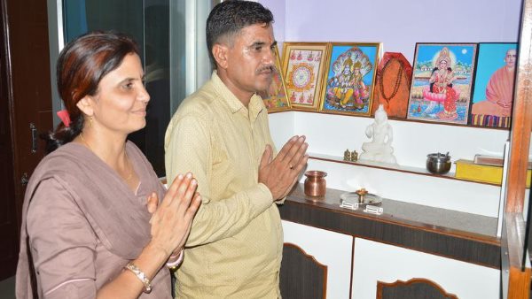 Sikar sister anju donate liver to her brother dharmendra Sikar sister anju donate liver to her brother dharmendra