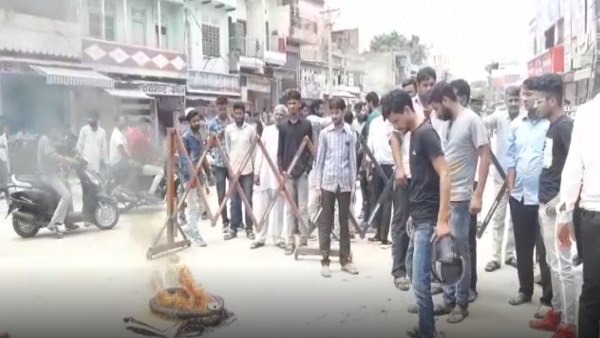 Sikar in Tension after Bike Accident and traders protest Sikar in Tension after Bike Accident and traders protest