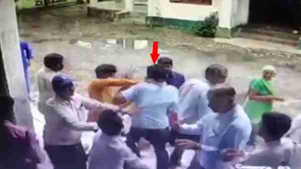 Case filed against BJP MLA Mahendra Singh Yadav for beating the govt officer Case filed against BJP MLA Mahendra Singh Yadav for beating the govt officer