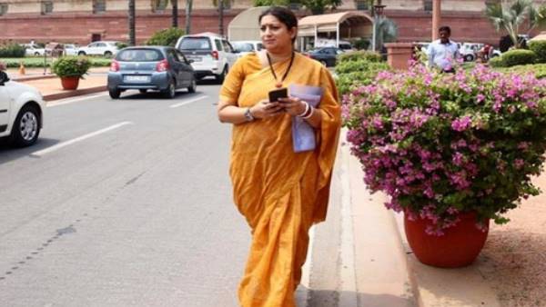 Smriti Irani share a picture of herself, with a motivational quote Smriti Irani share a picture of herself, with a motivational quote