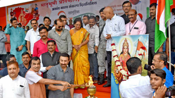 अखंड भारत सच्चाई बनेगा- सनी देओल