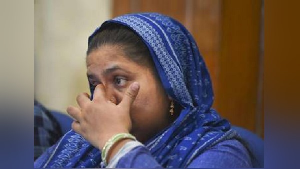 'जेल में डाल दिया गया, कोई कानूनी मदद नहीं मिली'