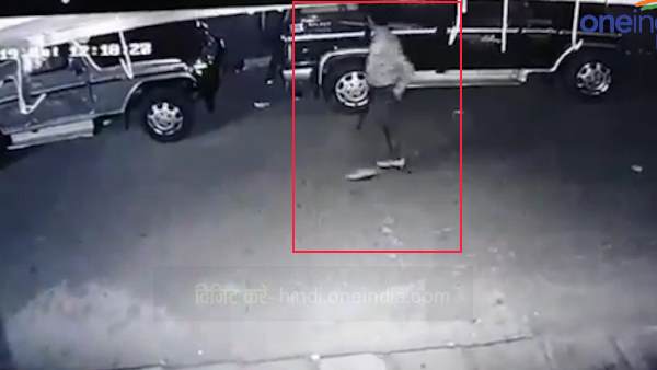 watch cctv, robber unlocked bolero car and fled away watch cctv, robber unlocked bolero car and fled away