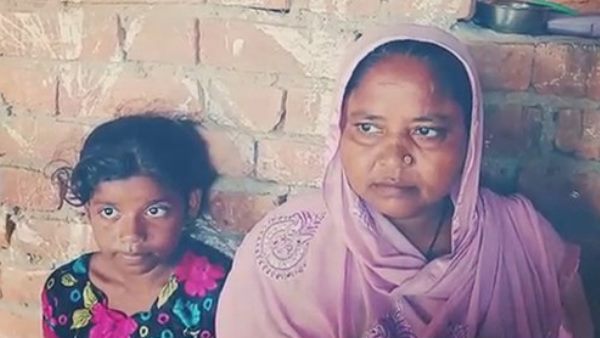 man gives triple to wife after 14 years of marriage man gives triple to wife after 14 years of marriage