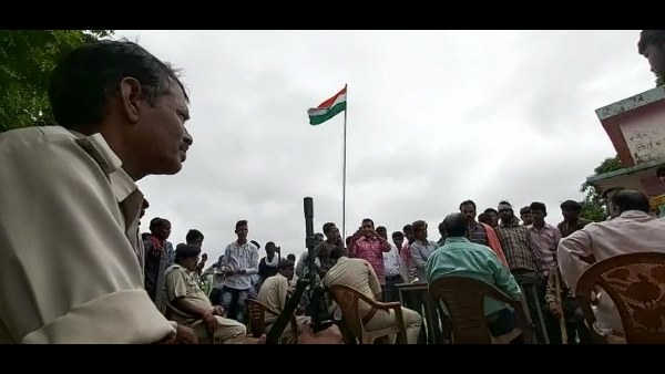 ujara village celebrate independence day in police protection ujara village celebrate independence day in police protection