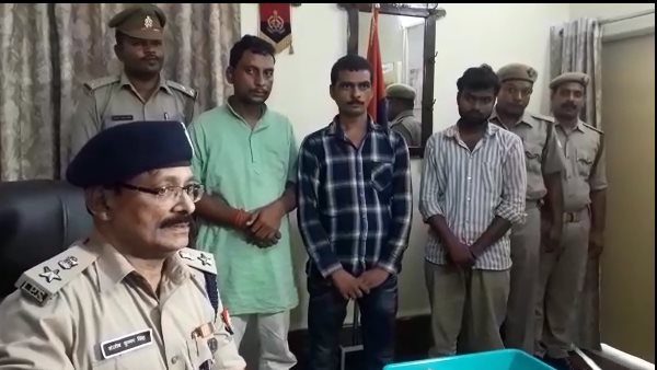Chandauli police arrested three men in Disturbing communal harmony Chandauli police arrested three men in Disturbing communal harmony