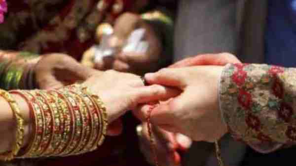 पहली पत्नी का फोन आने पर खुला भेद