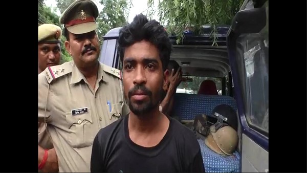पुलिस ने मां-बाप को किया गिरफ्तार