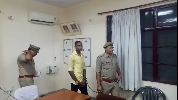 'उसको उसी के दुपट्टे से पेड़ पर लटका दिया'