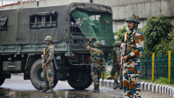 पाक ने फैसले को खारिज किया
