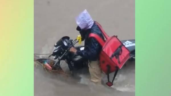Zomato Delivery Boy Video viral on social media Zomato Delivery Boy Video viral on social media